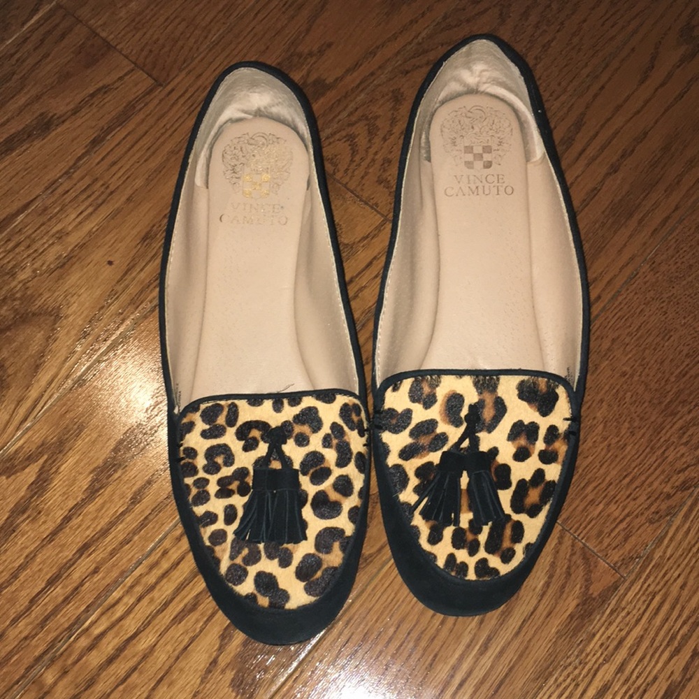 Black/leopard Vince Camuto flats